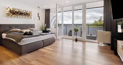 Ferienwohnung 'Luxus Appartement Mit Panoramablick' mit Bergblick, Privatem Garten und Wi-Fi