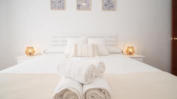 2 habitaciones, tabla de planchar con plancha, internet y ropa de cama