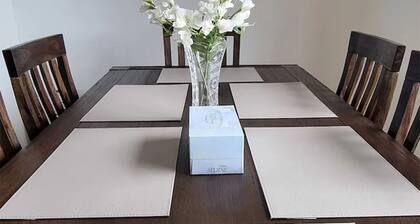 New and Modern Family Home by the Beach. Pet friendly!