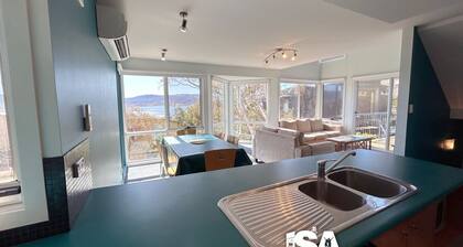 Atelier Ciel free standing house amazing lake views