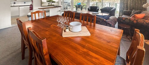 Banksia 1 3 bedroom lake frontage