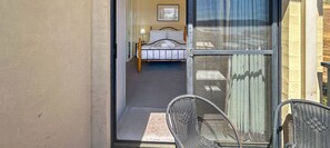 3 bedrooms, internet