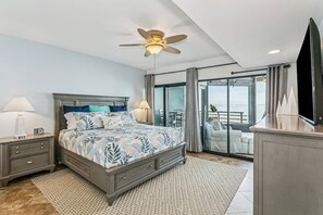 2 bedrooms, desk, WiFi, bed sheets