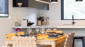 Dining - Ironmongie 1 (JackFrost) (Woodridge)