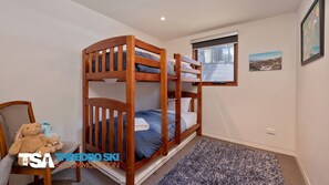 2 habitaciones, tabla de planchar con plancha y wifi gratis 
