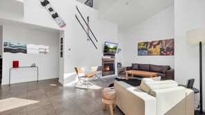 Fireplace - Onyx 2b Chalet - Woodridge (Woodridge)