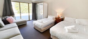 4 bedrooms, free WiFi