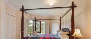 6 chambres, fer et planche à repasser, Wi-Fi gratuit, draps fournis