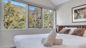 3 soverom, strykejern/-brett, wi-fi (inkludert) og sengetøy