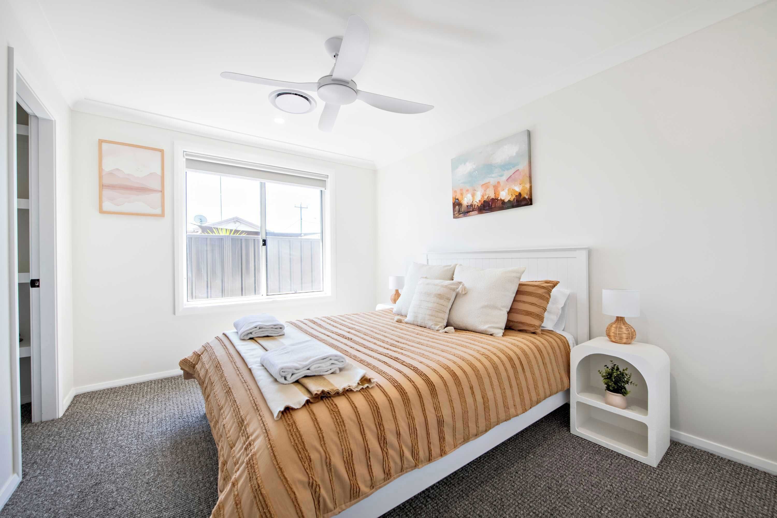 4 Schlafzimmer, Schreibtisch, Bügeleisen/Bügelbrett, Reisekinderbett