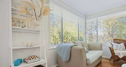 WHITE SANDS VILLA, OXFORD IN SORRENTO, MORNINGTON PENINSULA FAMILY GETAWAY!