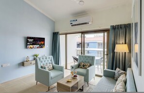 House | 1 bedroom - Luxe 1bhk w Pool Sauna 1km to the Beach (Calangute)