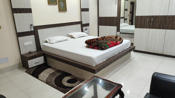 Deluxe studio suite, balkon | Gratis wifi, beddengoed