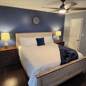 3 bedrooms, iron/ironing board, WiFi, bed sheets