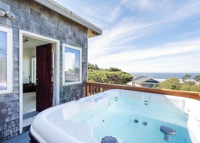 Coastal Retreat, Ocean Views, Hot Tub | Sea Breeze