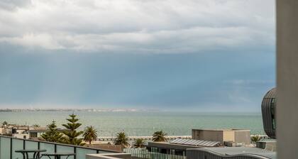 "Nott's Nook"- 1-Bed with Rooftop Views