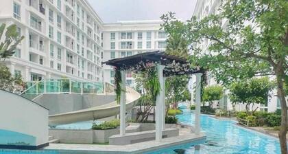 1 Bedroom Washing Machine Swimming Pool View