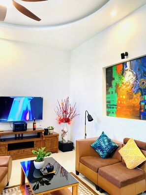 32-inch flat-screen TV with cable channels