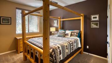 3 عدّة غرف نوم ومكواة/لوح كي وواي فاي مجانًا وملاءات أسرّة