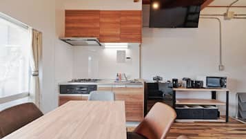 Fridge, microwave, stovetop, coffee/tea maker