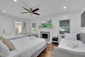 House | 3 bedrooms - Cozy Vibe Buckheadmessage Now for Summer Special (Atlanta)