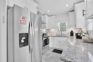 House | 3 bedrooms - Cozy Vibe Buckheadmessage Now for Summer Special (Atlanta)