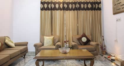 Aradhana's Home Stay