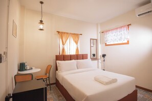 스탠다드 스튜디오, 발코니, 시내 전망 | 책상, 방음 설비, 무료 WiFi