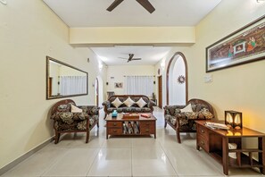 Interior - Vintage Heaven Villa by Spacez (Bengaluru)