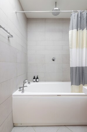 Classic Studio, City View | Bathroom - Studio near Central Department Store (Minsk)