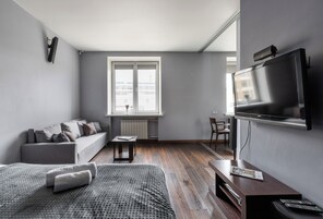 Classic Studio, City View | Iron/ironing board, free WiFi