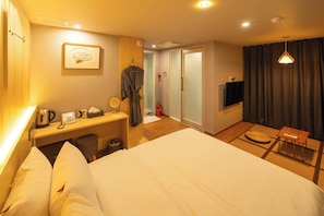 Superior Room, Balcony, City View