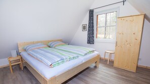 4 makuuhuonetta, ilmainen Wi-Fi