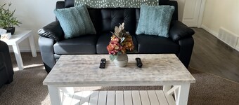 Unit 2 of 3 Adjacent Crew Houses by Reza Rentals