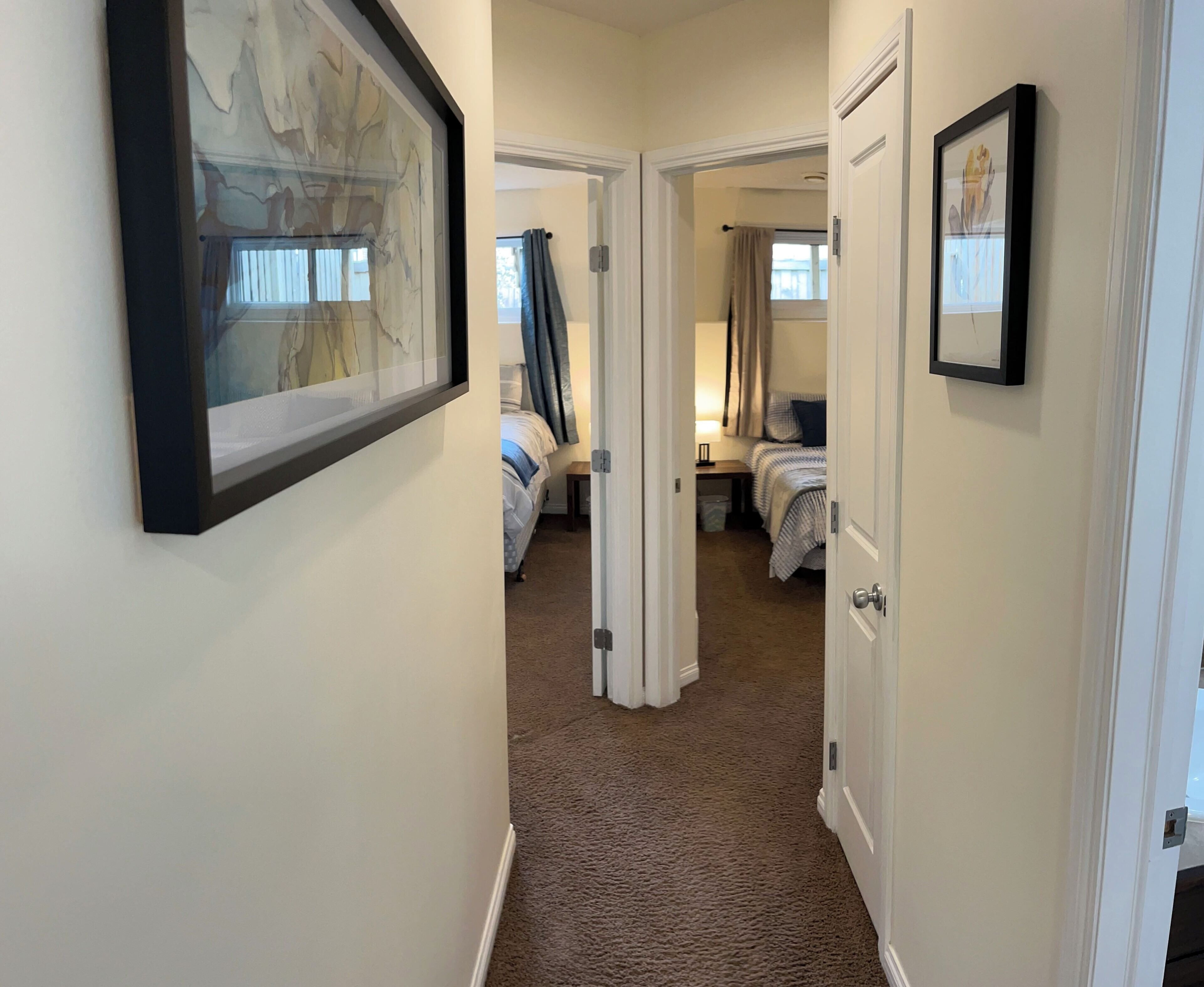 4 makuuhuonetta, työpöytä, silitysrauta/-lauta, ilmainen Wi-Fi