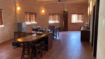 Appartement, 2 chambres | Coin séjour