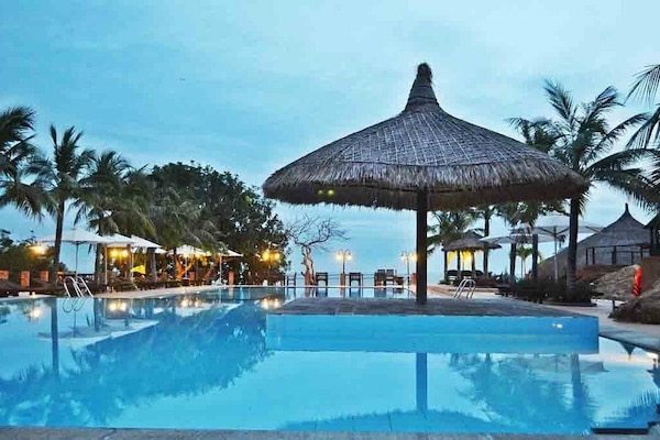 Front of property - evening/night