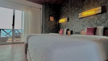 Standard Twin | Premium bedding, minibar, desk, laptop workspace