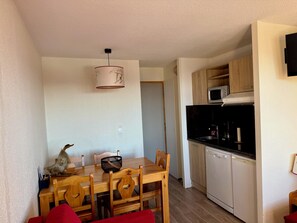 Dining - 2 rooms Residence LICORNE App 518 (La Plagne-Tarentaise)