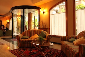 Reception - hotel Sporting Piscina & Ristorante (Bagni di Tabiano)