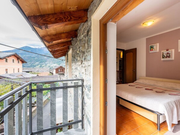 2 bedrooms, free WiFi