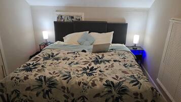 1 bedroom, iron/ironing board, WiFi, bed sheets