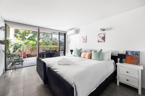 3 makuuhuonetta, silitysrauta/-lauta, Wi-Fi, vuodevaatteet