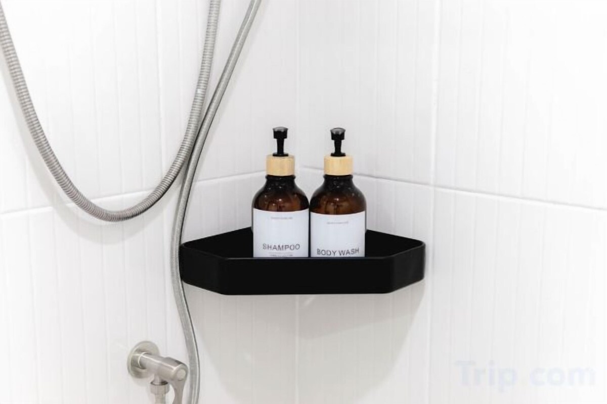 Amenidades de baño | Regadera, amenidades de baño gratuitas, secadora de cabello, bidet 