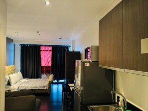 1 habitación, tabla de planchar con plancha, wifi y ropa de cama 