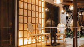 Ảnh chưa phân loại, 4 trong số 48 ảnh, nút