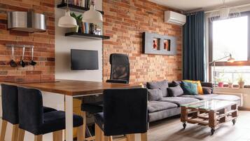 Apartment, Balcony, River View | Living room