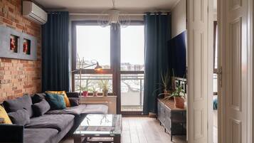 Apartment, Balcony, River View | Living room