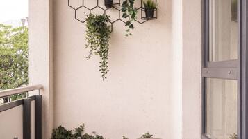 Apartment, Balkon, Flussblick | Balkon