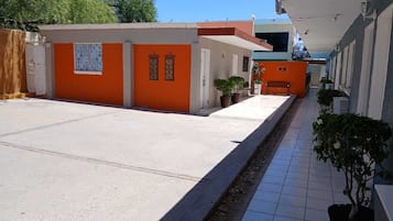 Habitación básica doble | Terraza o patio